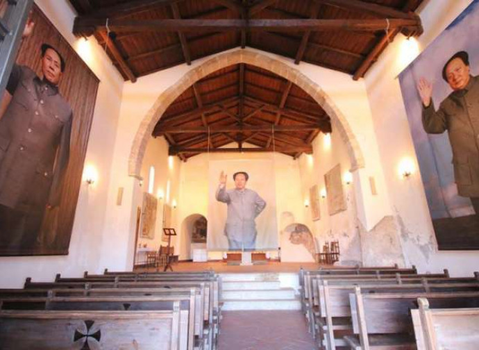 Gigantografie di Mao Tse-Tung in una chiese del frusinate Gigantografie di Mao Tse-Tung in una chiese del frusinate
