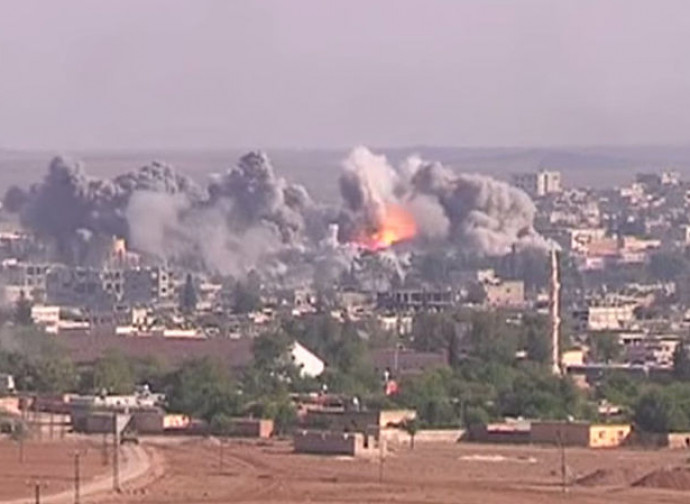 Kobane, durante l'assedio del 2014 Kobane, durante l'assedio del 2014
