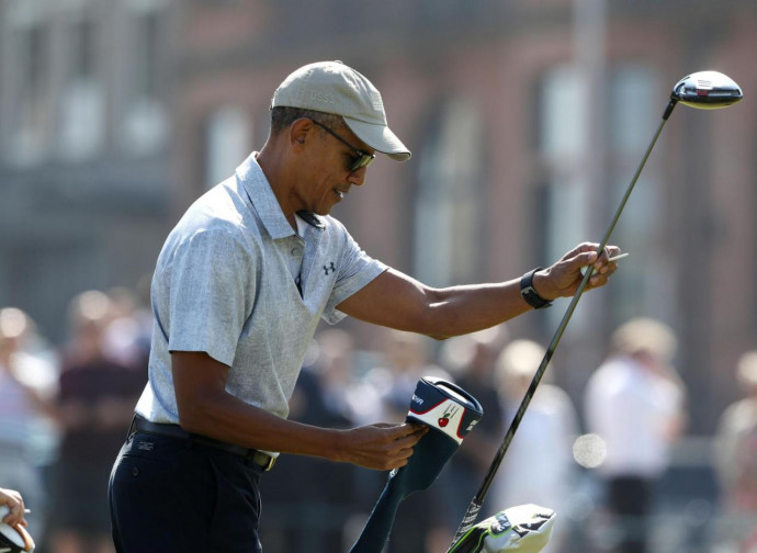 Obama gioca a golf Obama gioca a golf