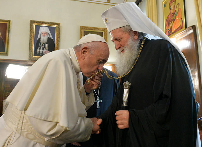 Papa Francesco in Bulgaria incontra il patriarca Neofit Papa Francesco in Bulgaria incontra il patriarca Neofit