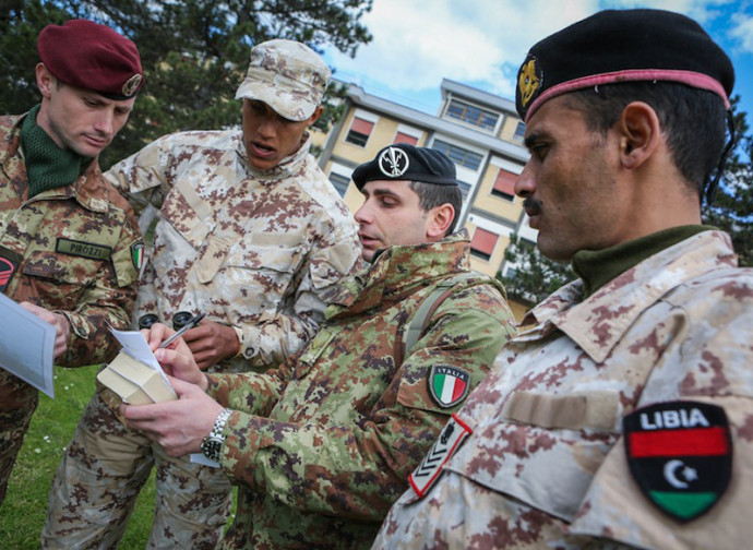 Militari italiani in Libia Militari italiani in Libia