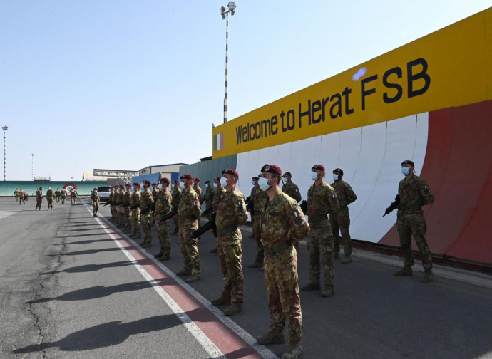 Herat, partenza del contingente italiano Herat, partenza del contingente italiano