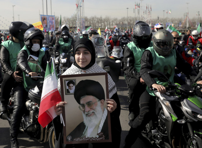 Ritratto di Khamenei nella festa della Rivoluzione a Teheran Ritratto di Khamenei nella festa della Rivoluzione a Teheran