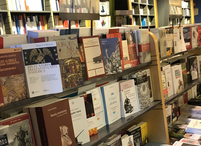 La libreria Vita e Pensiero La libreria Vita e Pensiero