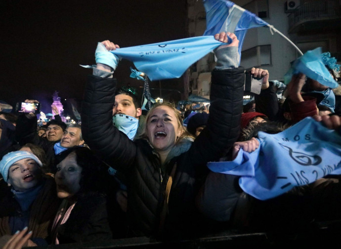 I sostenitori del no all'aborto esultano I sostenitori del no all'aborto esultano