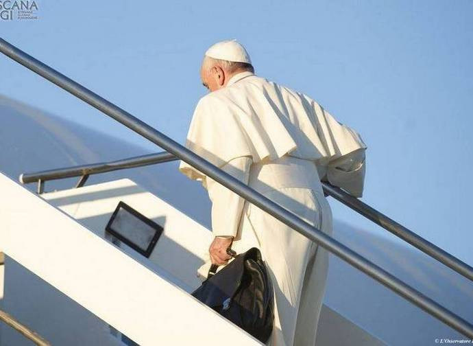 Il Papa in partenza Il Papa in partenza
